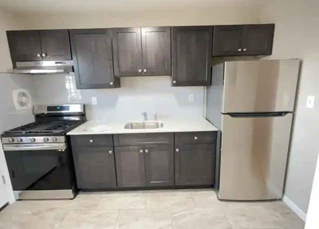 Property at 11 Peterson Ave Unit B4, Edison, NJ, 08817, 1 bed, 1 bath, [object Object]