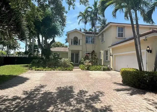 Property at 8440 SW 165th Ter, Palmetto Bay, FL, 33157, 7 beds, 4.5 baths, [object Object]