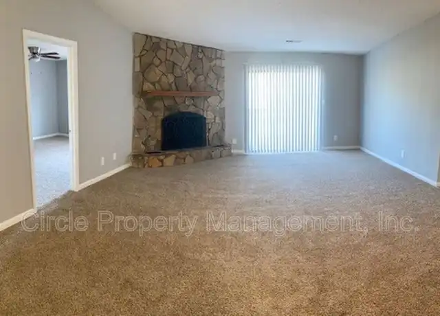 Property at 2021 Highridge Dr SW Unit 9A, Huntsville, AL, 35802, 3 beds, 2 baths, [object Object]