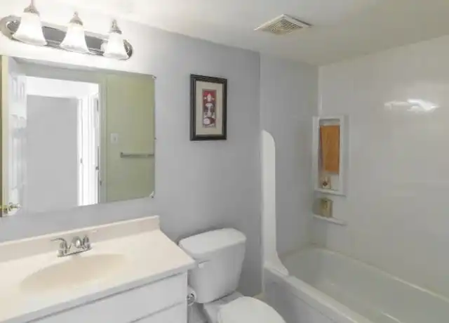 Property at 4815 Old Capitol Trl, Wilmington, DE, 19808, 2 beds, 1 bath, [object Object]