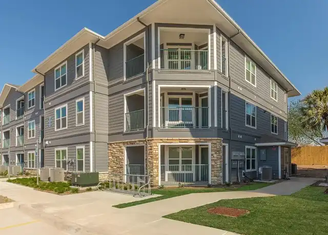 Property at 1904 Central Blvd Unit 101, Brownsville, TX, 78520, 1 bed, 1 bath, [object Object]