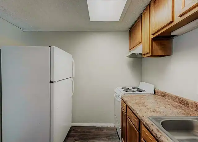 Property at Pelican Pointe - 1333 Dunn Ave, Jacksonville, FL, 32218, 0-2 beds, 1 bath, [object Object]