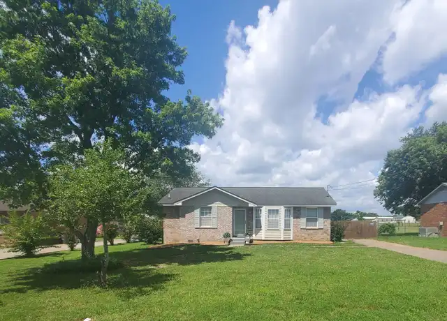 Property at 120 Trail Dr, Gallatin, TN, 37066, 3 beds, 1.5 baths, [object Object]