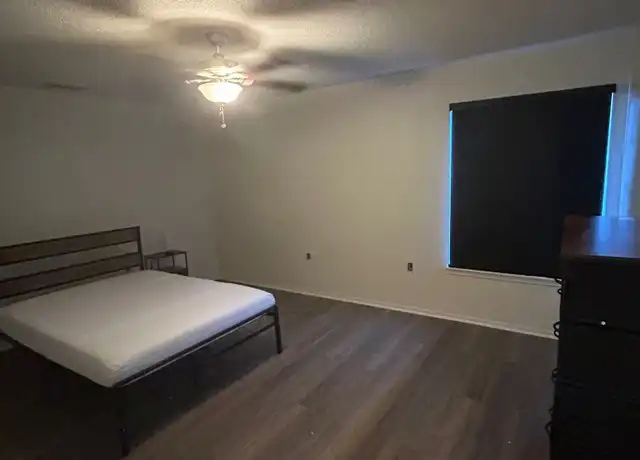 Property at 10115 Outlaw Bnd Unit 7, Converse, TX, 78109, 1 bed, 3 baths, [object Object]