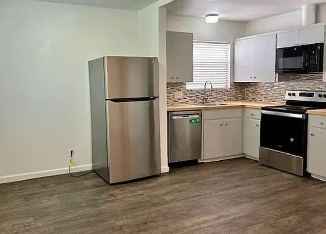 Property at T Square Apartments - 202 E 30th St, Austin, TX, 78705, 2 beds, 1 bath, [object Object]