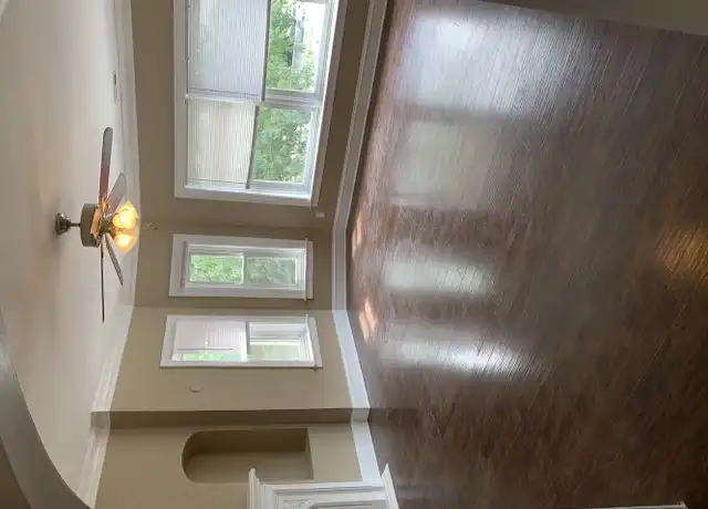 Property at 7831 S Cornell Ave Unit 3, Chicago, IL, 60649, 4 beds, 1 bath, [object Object]