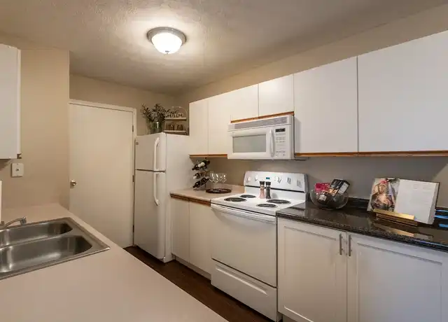 Property at Washington Place - 8801 Motter Ln, Miamisburg, OH, 45342, 1-2 bed, 1 bath, [object Object]