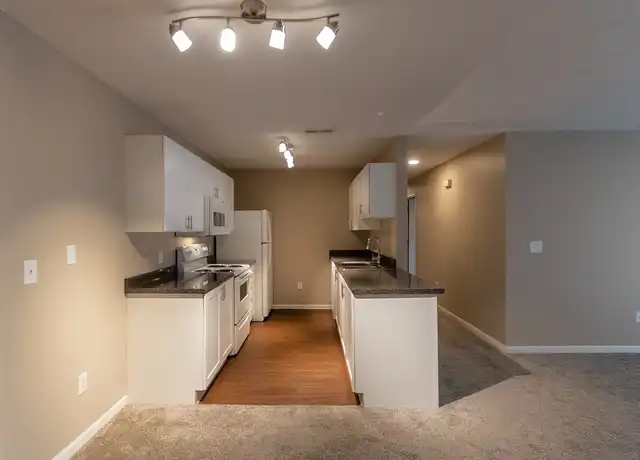 Property at Washington Place - 8801 Motter Ln, Miamisburg, OH, 45342, 1-3 bed, 1-2.5 bath, [object Object]