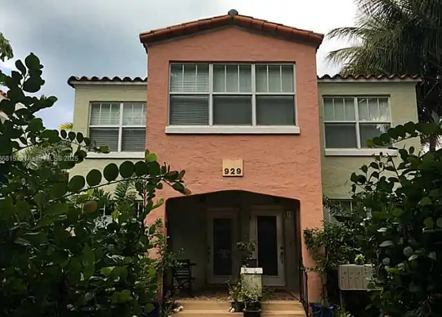 Property at 929 Meridian Ave #2, Miami Beach, FL, 33139, 3 beds, 2 baths, [object Object]