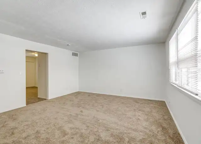 Property at Holiday Park Apartments - 1410 Croxton Ave, Bloomington, IL, 61701, 1-2 bed, 1-1.5 bath, Contact for Price