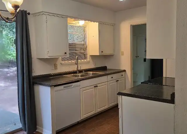 Property at 2907 Teas Nursery Rd, Conroe, TX, 77304, 3 beds, 1 bath, [object Object]
