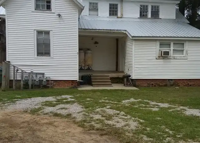 Property at 466 E Broad St Unit 466, Ozark, AL, 36360, 2 beds, 1 bath, [object Object]