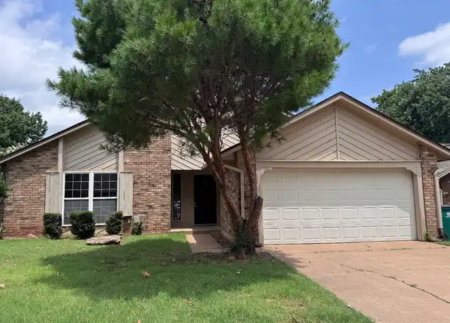 Property at 1037 NW 166th St, Edmond, OK, 73012, 3 beds, 2 baths, [object Object]