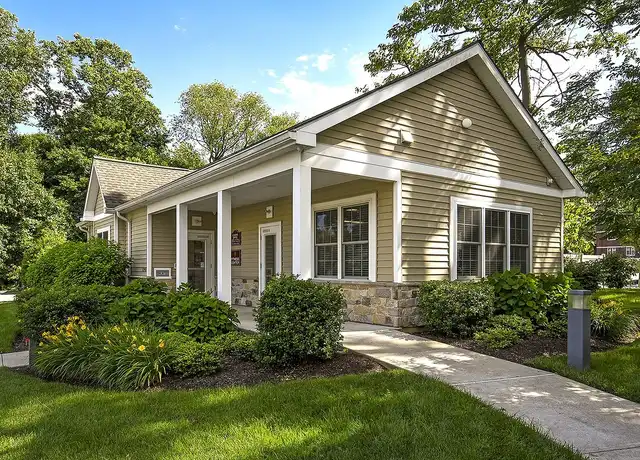 Property at Rosetree Crossing Apartments - 1295 N Providence Rd, Media, PA, 19063, 1-2 bed, 1-1.5 bath, [object Object]