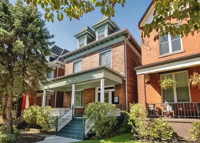 Property at 711 N Saint Clair St Unit 2, Pittsburgh, PA, 15206, 2 beds, 1 bath, [object Object]