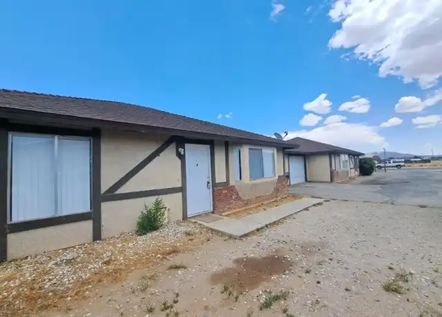 Property at 12222 Kiowa Rd, Apple Valley, CA, 92308, 2 beds, 1 bath, [object Object]