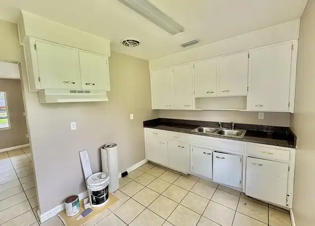 Property at 535 Oppitz Ln, Lakeland, FL, 33803, 3 beds, 1 bath, [object Object]