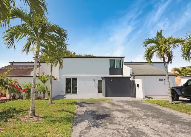 Property at 12340 SW 20th Ter Unit 12340, Miami, FL, 33175, 3 beds, 2.5 baths, [object Object]