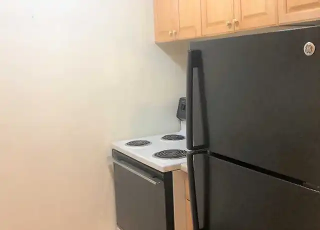Property at 5710 Phillips Ave Unit A2, Pittsburgh, PA, 15217, 1 bed, 1 bath, [object Object]