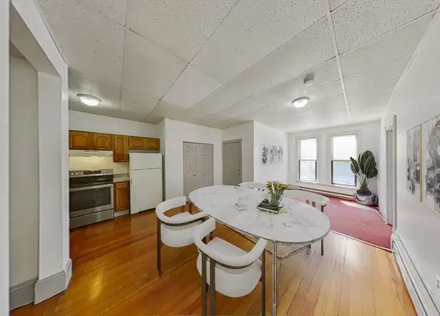 Property at 1540 Tremont St Unit 3R, Boston, MA, 02120, 3 beds, 1 bath, [object Object]