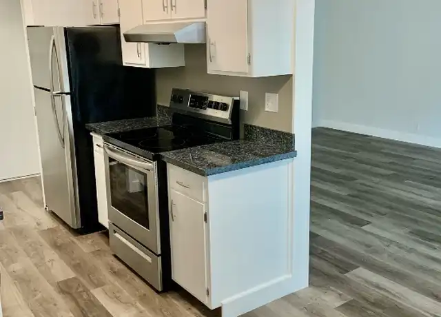 Property at 16 S Knoll Rd Unit 110, Mill Valley, CA, 94941, 2 beds, 1 bath, [object Object]