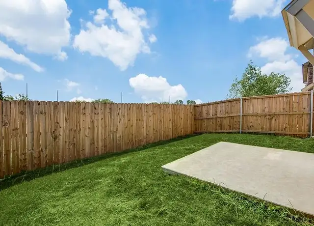 Photo of 1252 Good Ln, Denton, TX 76209