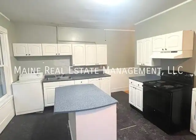 Property at 6 5th St Unit 1, Bangor, ME, 04401, 3 beds, 1 bath, [object Object]