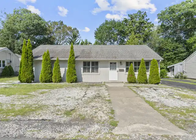 Property at 37 Tarinelli Cir, Bridgeport, CT, 06606, 5 beds, 1 bath, [object Object]