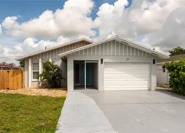 Property at 517 98th Ave N, Naples, FL, 34108, 3 beds, 2 baths, [object Object]