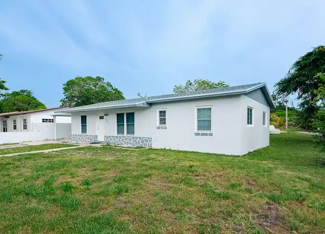 Property at 4205 NW 201st St, Miami Gardens, FL, 33055, 3 beds, 2 baths, [object Object]