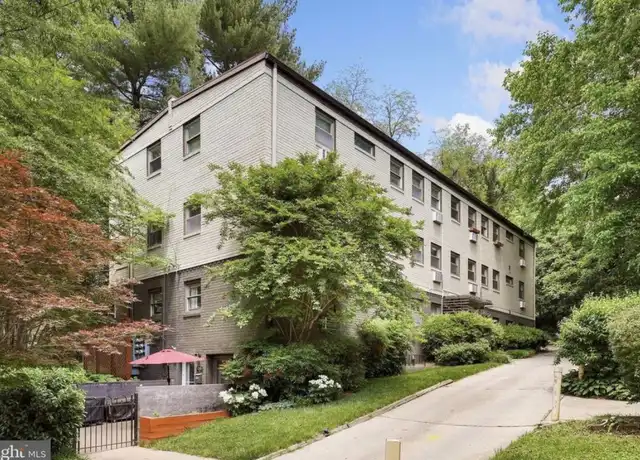 Property at 4595 MacArthur Blvd NW #4, Washington, DC, 20007, 1 bed, 1 bath, [object Object]