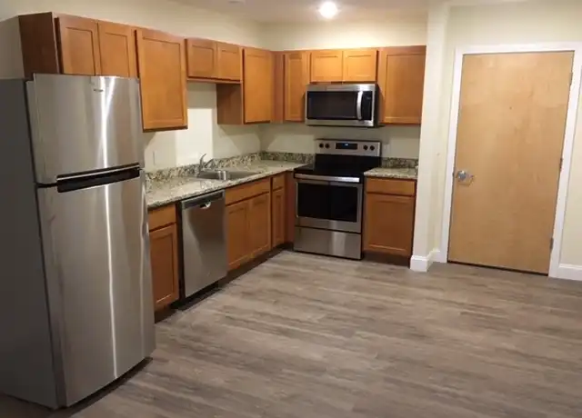 Property at 15 Park St, Essex Junction, VT, 05452, 1 bed, 1 bath, [object Object]