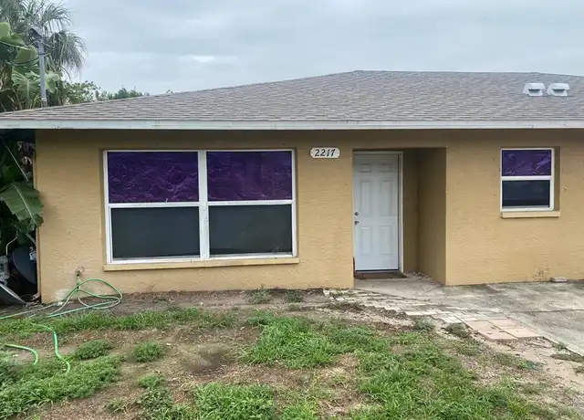 Property at 2217 Leda Ave S, Lehigh Acres, FL, 33973, 3 beds, 2 baths, [object Object]