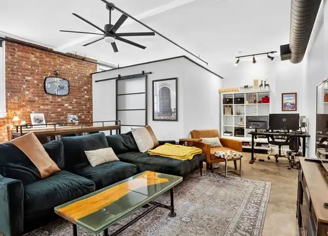 Property at 7 Crombie St #4, Salem, MA, 01970, 1 bed, 1 bath, [object Object]