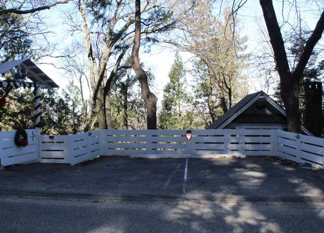 Photo of 23984 Skyland Dr, Crestline, CA 92325