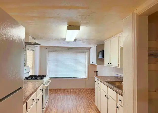 Property at 723 W 27th St, Houston, TX, 77008, 1 bed, 1 bath, [object Object]