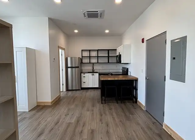 Property at 1190 Stafford Rd Unit 2, Fall River, MA, 02721, 0 beds, 1 bath, [object Object]