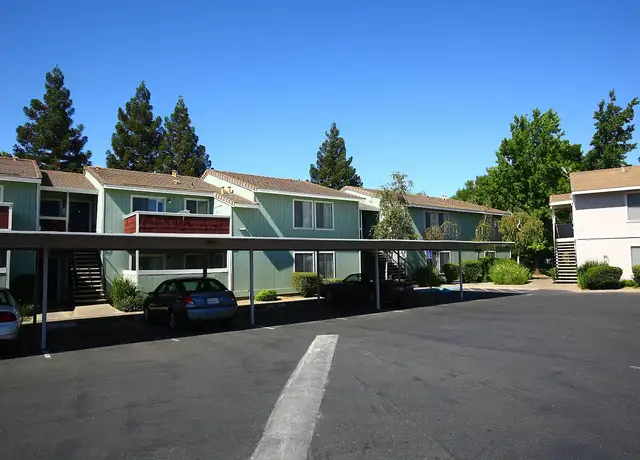 Photo of 255 Snowhaven Ct, Merced, CA 95348