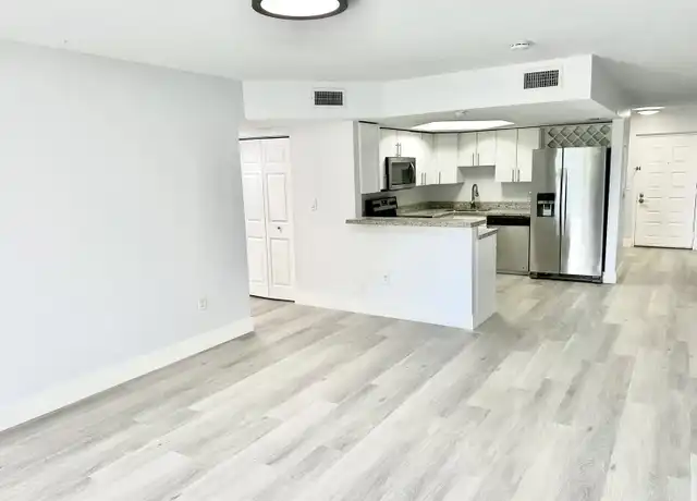 Property at 8373 Lake Dr #502, Doral, FL, 33166, 2 beds, 2 baths, [object Object]