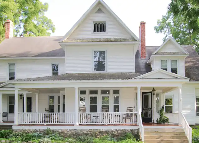 Property at 516 Washington St Unit 2, Traverse City, MI, 49686, 2 beds, 1.5 baths, [object Object]