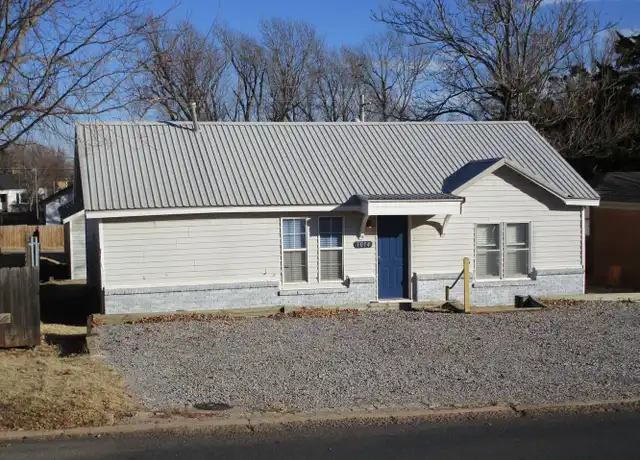 Property at 1014 N Bradley St Unit House, Weatherford, OK, 73096, 3 beds, 1 bath, [object Object]
