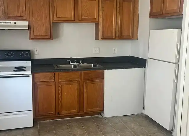 Property at Pavilion Place Apartments - 532 Cleveland Ave SW, Atlanta, GA, 30315, 1 bed, 1 bath, [object Object]