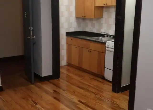 Property at 846 W Montrose Ave Unit 401, Chicago, IL, 60613, 0 beds, 1 bath, [object Object]