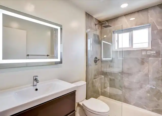 Property at 1980 California St Unit 14, Mountain View, CA, 94040, 1 bed, 1 bath, [object Object]