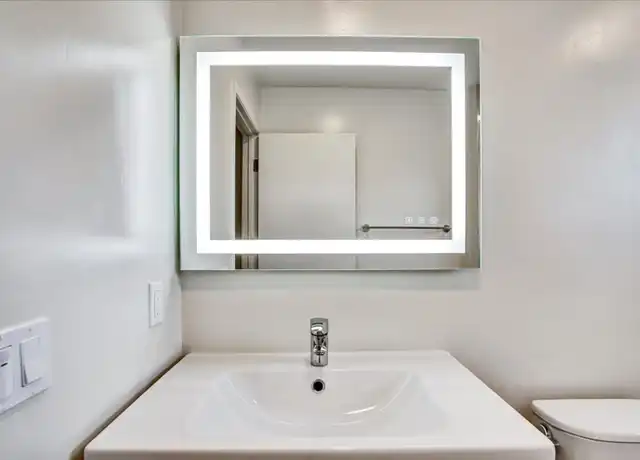 Property at 1980 California St Unit 14, Mountain View, CA, 94040, 1 bed, 1 bath, [object Object]
