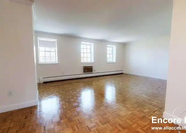 Property at 34 Worthen Rd Unit B2, Lexington, MA, 02421, 2 beds, 2 baths, [object Object]