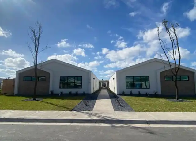 Property at 1412 E Iris Ave Unit 4, McAllen, TX, 78501, 3 beds, 2 baths, [object Object]