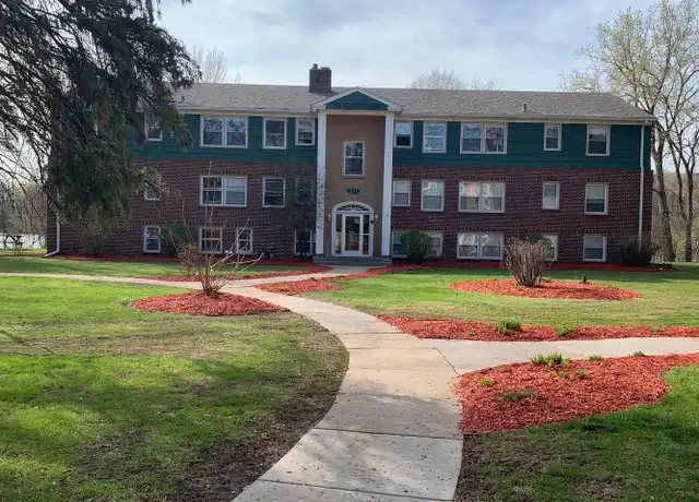 Property at Excelsior Lake Apartments - 500 Linden St, Excelsior, MN, 55331, 2 beds, 1 bath, [object Object]