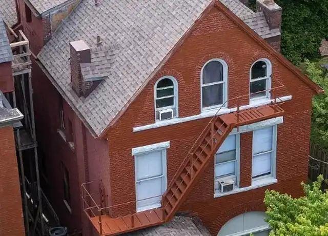Property at 1403 S 2nd St Unit 4, Louisville, KY, 40208, 1 bed, 1 bath, [object Object]