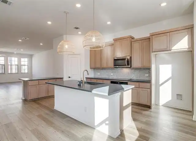 Property at 7549 Laburnam Rd, Dallas, TX, 75228, 4 beds, 3.5 baths, [object Object]